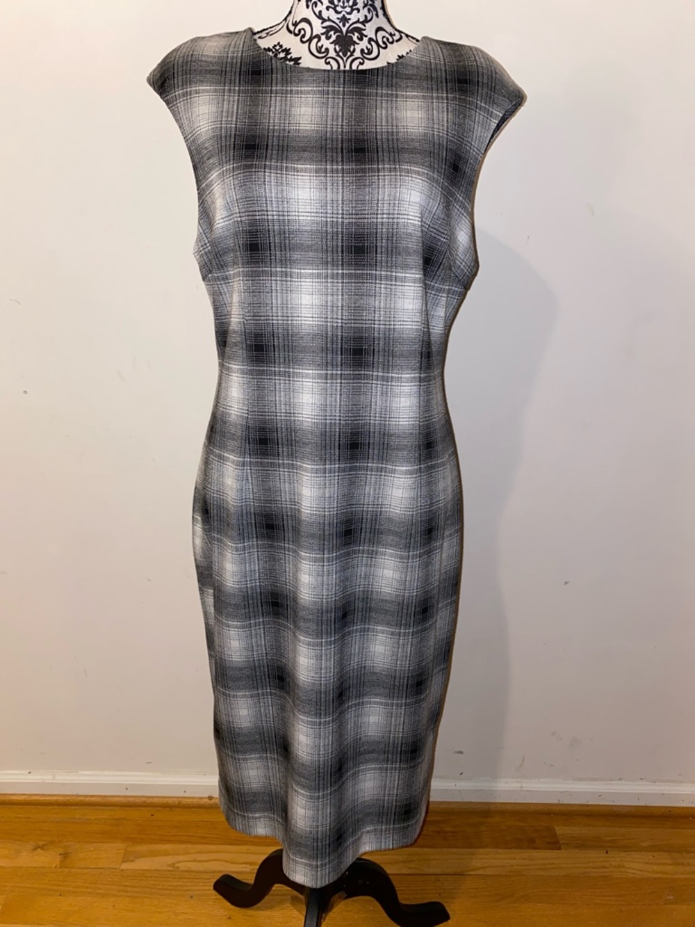 Adrienne Vittadini Black & White Plaid Midi Sheath Dress Size 12 - Picture 3 of 15